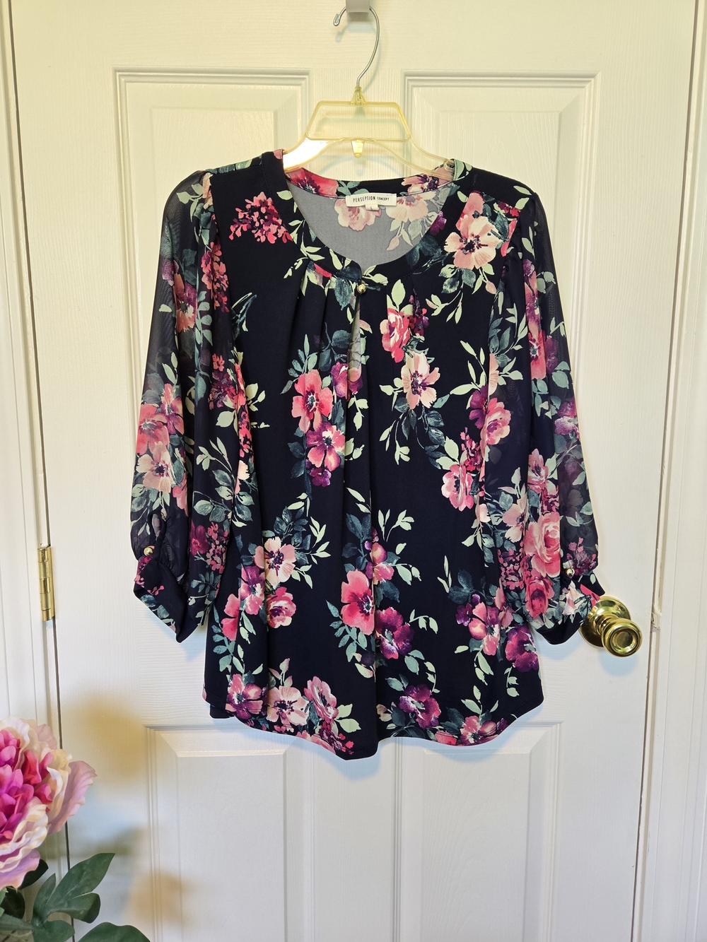 Navy & Floral V-Neck Blouse Sheer Sleeves, Sz L